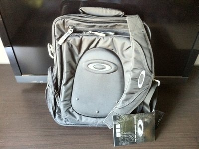 Vertical Computer Bag 3.0.JPG